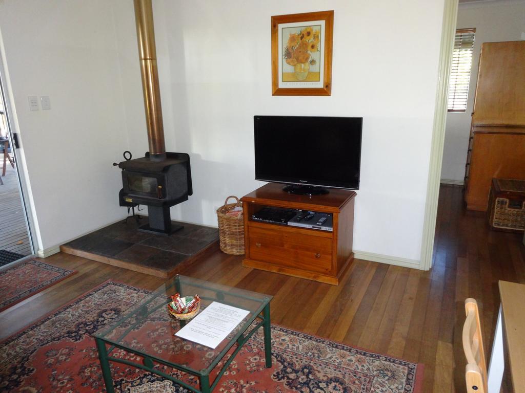 Jarrah Glen Cabins Nannup Eksteriør billede